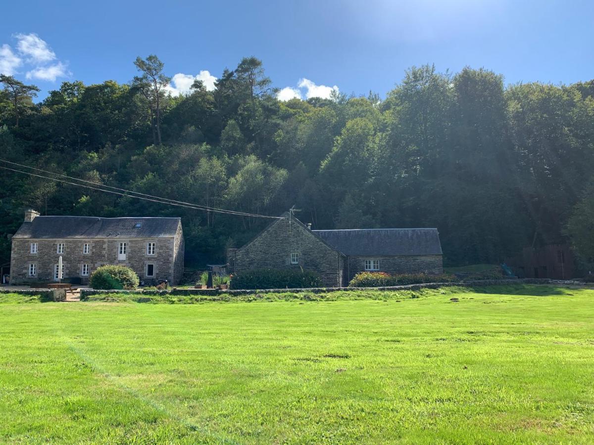 Gite Moulin Du Squiriou Berrien Exterior foto
